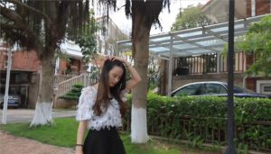 『奴隶岛』—她穿着我舔过的袜子 YC-200614-3_绳艺库视频下载