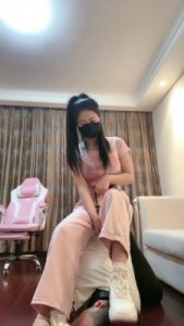 【桃幼幼】健身回家原味辱狗-吃袜子/踩踏舔脏鞋/耳光抽 bf26936_绳艺库视频下载