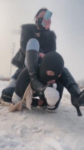 【思诺】雪地的一场遛狗之旅 bf9061_绳艺库视频下载