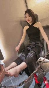 【简一】性感库里丝女神调教 bf14711_绳艺库视频下载