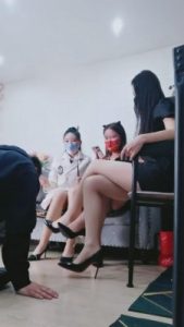 【天津桃桃】群调-3S玩弄贱狗踩西瓜喂食【三视角版】 bf8227_绳艺库视频下载