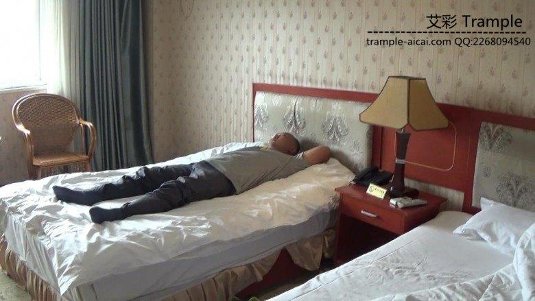 点穴制服女打手_绳艺库视频下载