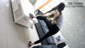 『奴隶岛』—健身后的白袜闻舔脚_绳艺库视频下载