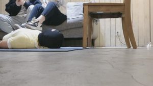 套路直播视频【江婷】双S边直播边踩脚垫 bf24142_绳艺库视频下载