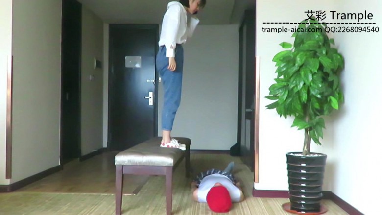 【院校合作7小主】长凳蹦跳踩踏肋骨损伤！_绳艺库视频下载