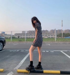 女子更衣室教训色狼_绳艺库视频下载