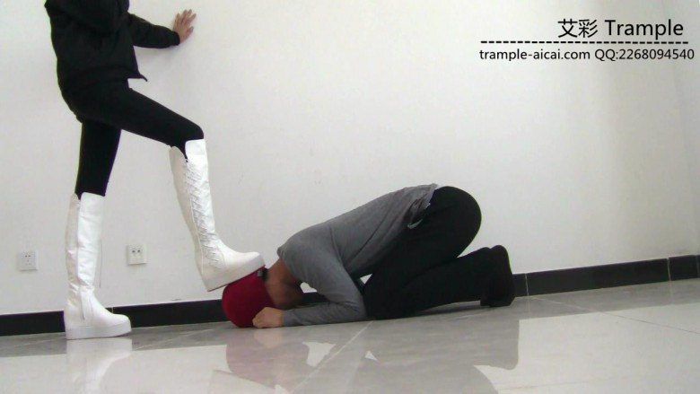 00后天使女主长靴踢蛋、膝顶肚腹下体！_绳艺库视频下载