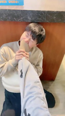 【小祖宗辣妈】台球厅调狗-虐乳/舔脏鞋底 bf23214_绳艺库视频下载