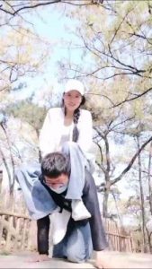 套路直播视频【孤傲小主】双S-旅游景区玩弄暴打狗【双视角版】 bf26535_绳艺库视频下载