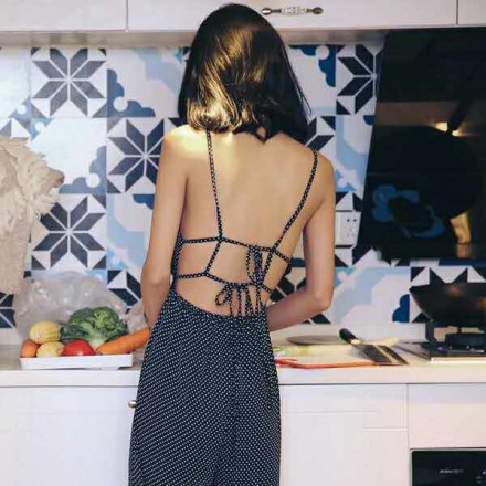 新人歆凝暴跳踩头踢裆_绳艺库视频下载