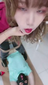 【美离子】超美女M带抖M男友一起做狗-奴下奴【完整版】 bf10338_绳艺库视频下载