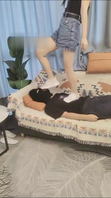 【圆圆S】素人学生主全体重踩踏 bf16424_绳艺库视频下载