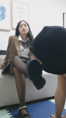【尤物】JK小姐姐羞辱邻居 bf5802_绳艺库视频下载