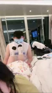 套路直播视频【木秋S】新加坡留学偶遇狗【完整版】 bf26459_绳艺库视频下载