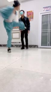 套路直播视频【孤傲女帝】艺术飞踹耳光专场 bf24853_绳艺库视频下载