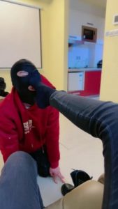 套路直播视频【艾琳175】面试家奴测试/踩踏/舔靴/耳光 bf24497_绳艺库视频下载