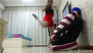 女子防身术击败色狼_绳艺库视频下载