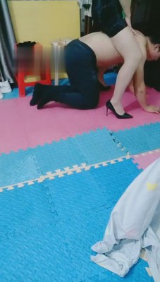 【麒麟女皇】贱狗被我无情艺术 bf2220_绳艺库视频下载