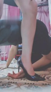 【西安欣】主人的脚下的食物和你的贱最配 bf1055_绳艺库视频下载