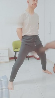 【思遇】精神小妹首次踢踹 bf4626_绳艺库视频下载