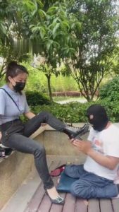 【巴莉女王】楼下羞辱狗畜生 bf10878_绳艺库视频下载