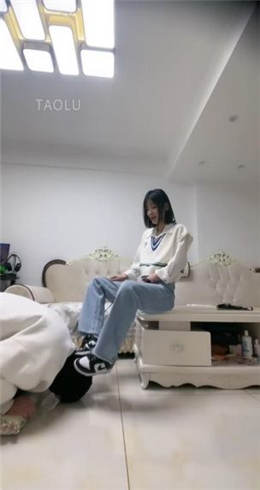 【简一】AJ踩脸 棉袜深喉   JS22031603_绳艺库视频下载