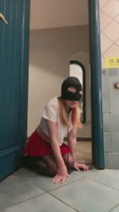 【琳琳】闺蜜居然喜欢跪下做狗 bf14551_绳艺库视频下载