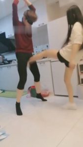 【傲柔】吊式捆绑提档踢肚子/头浸圣水盆窒息 bf8912_绳艺库视频下载