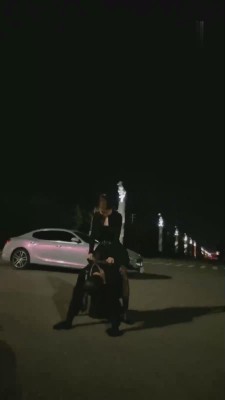 【妮可】御姐户外遛废物狗 bf17788_绳艺库视频下载