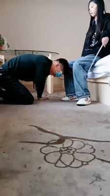 套路直播视频【小妍S】学生S-藤条抽/鞋抽耳光/磕头求饶 bf25529_绳艺库视频下载