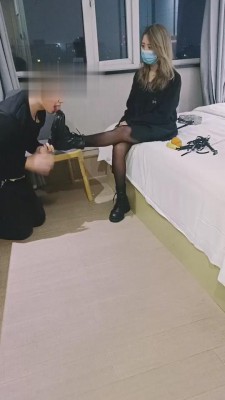 【重庆男神】被酒吧精神小妹暴打日记 bf7122_绳艺库视频下载