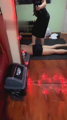 【成都夏老师】房东突然来收租,被我踩着求饶 bf985_绳艺库视频下载