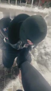 【逗逗】大雪埋上贱狗-超强深喉 bf3948_绳艺库视频下载