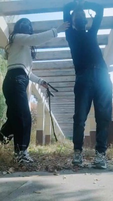 【魅影女神】抓住小偷虐成狗 bf19919_绳艺库视频下载