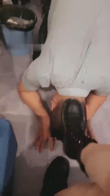 【滔滔】素人围观调教 bf2264_绳艺库视频下载