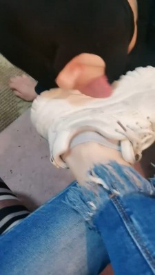 【成都叶子】小年体验绿帽狗伺候 bf23207_绳艺库视频下载