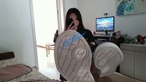 夏季黑丝脚下的空气_绳艺库视频下载