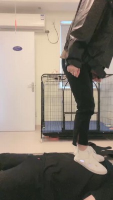 【安静大大】全体重高跟平底鞋踩踏 bf19872_绳艺库视频下载