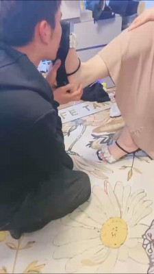 套路直播视频【宝珠姐姐】蹂躏追求者-耳光抽+全体重踩踏 bf26304_绳艺库视频下载