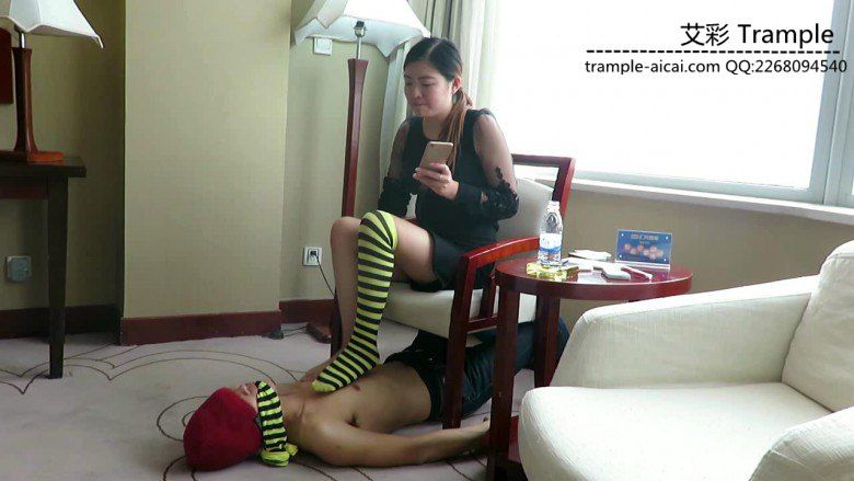 御主全程语言羞辱各种调教玩弄贱狗！_绳艺库视频下载