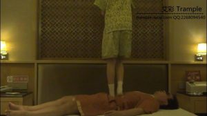 小教练暴踩毯子/舔脚_绳艺库视频下载