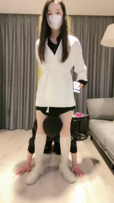 套路直播视频【晚晚】长靴御姐腿绞/肉丝深喉/艺术耳光 bf24743_绳艺库视频下载