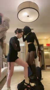 套路直播视频【维妮】精彩!3S全体重踩踏/转胯/狠抽【三视角版】 bf25660_绳艺库视频下载