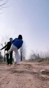 套路直播视频【橙子S】双女主户外飞踹专场 bf25225_绳艺库视频下载