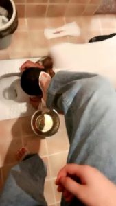 【绯闻王妃】铁笼圈养吃脏东西 bf16127_绳艺库视频下载