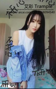 超美女主球衣短裤踩踏喂食语言羞辱_绳艺库视频下载