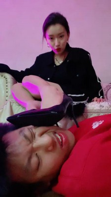 【潘妮女王】御姐脚下狗/口水/高跟插嘴/裸足舔 bf26971_绳艺库视频下载