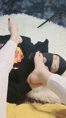 【三三】原味裸足随意玩弄狗 bf8629_绳艺库视频下载