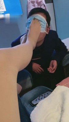 【风吟女神】肉丝裸足诱惑足疗师舔脚 bf4230_绳艺库视频下载