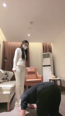 套路直播视频【梵一】夜跑后原味鞋袜羞辱 bf24069_绳艺库视频下载